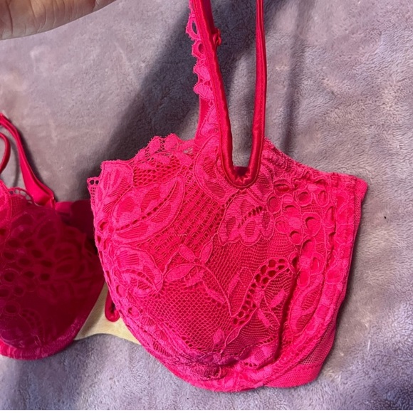 Victoria’s Secret Lightly Lined Demi - Picture 2 of 4